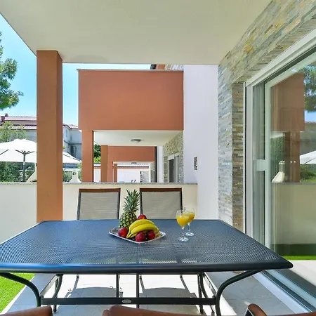 Villa Cascada With Private Jacuzzi And Private Parking *