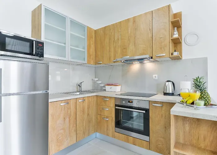 Cascada By Adex Travel * Стариград-Пакленица