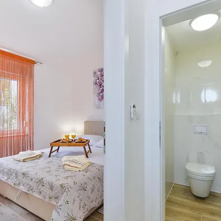 Villa Cascada With Private Jacuzzi And Private Parking