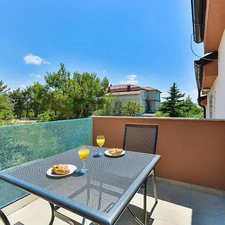 Cascada By Adex Travel Villa Starigrad Paklenica