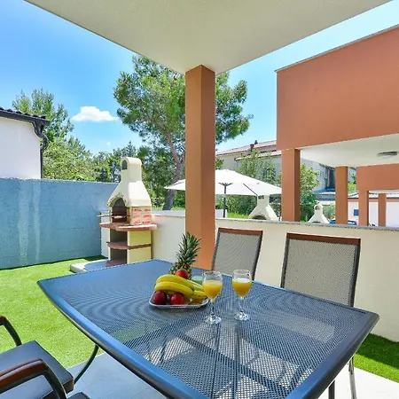 Cascada By Adex Travel Villa *