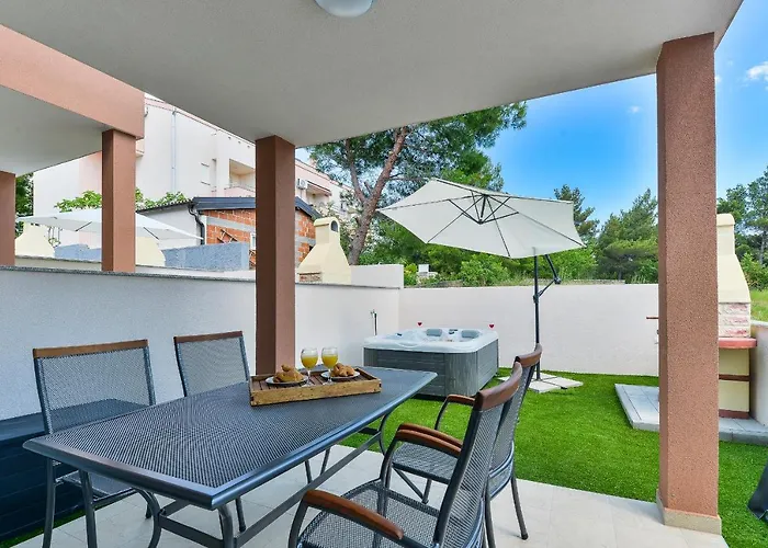 Villa Cascada By Adex Travel Starigrad Paklenica