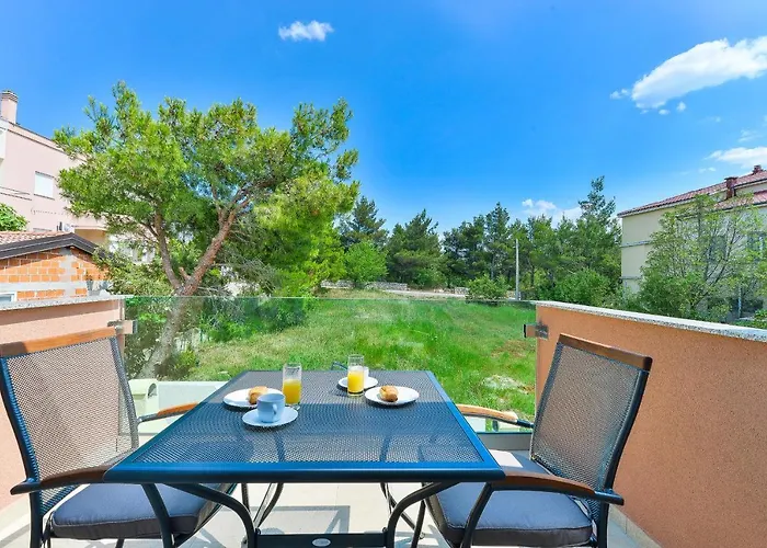 Villa Cascada By Adex Travel Starigrad Paklenica