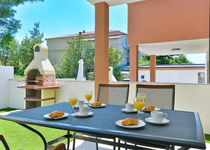 Villa Cascada By Adex Travel Starigrad Paklenica