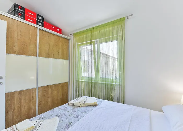 Cascada By Adex Travel Villa Starigrad Paklenica