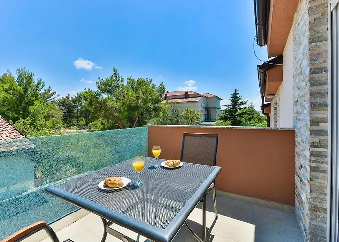 Cascada By Adex Travel Villa Starigrad Paklenica