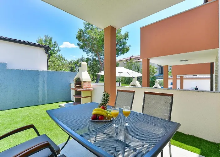 Cascada By Adex Travel Villa *